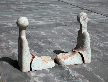 “Երկխոսություն” 1982, շամոտ, 86 X 160 X 60 սմ