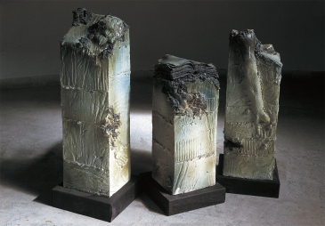 “Ռեքվիեմ” 1988, 87 x 40 x 30, 100 x 35 x 35, 105 x 41 x 29 սմ